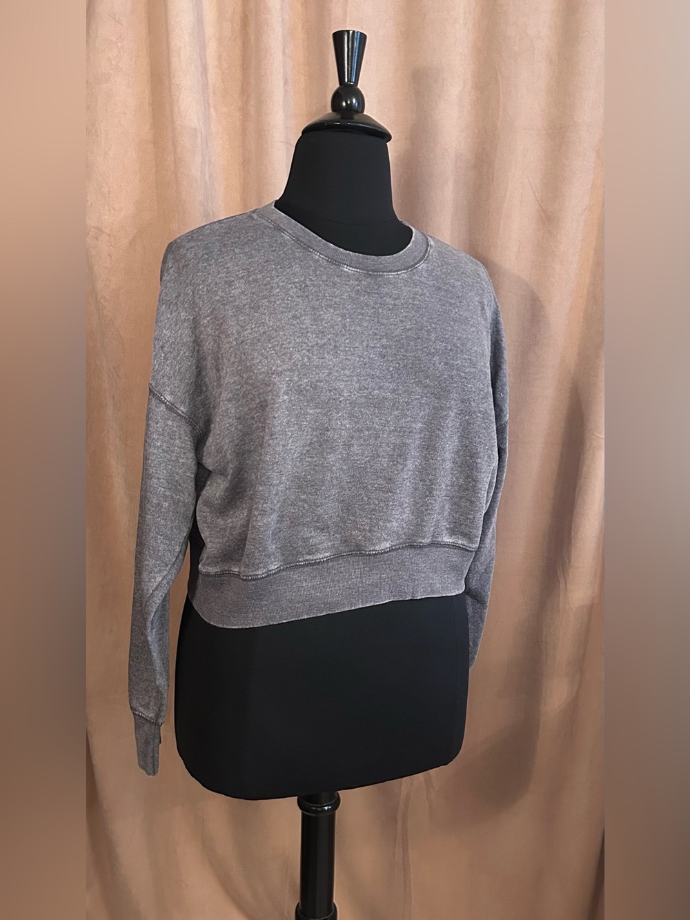 OCEAN DRIVE CROPPED SWEATSHIRT